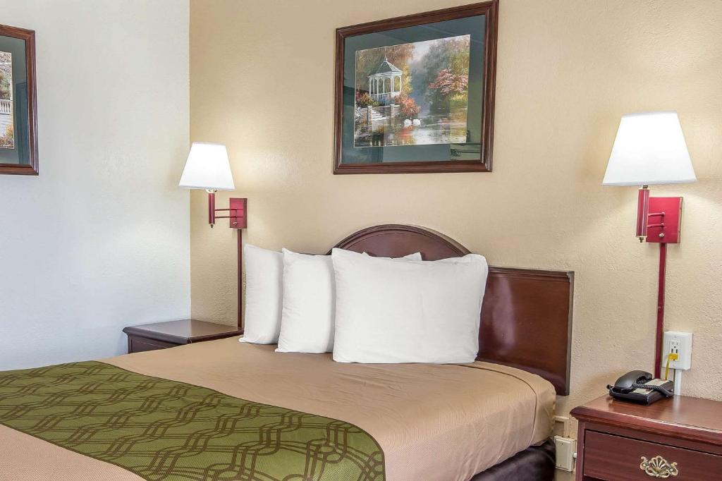 Room image 1
