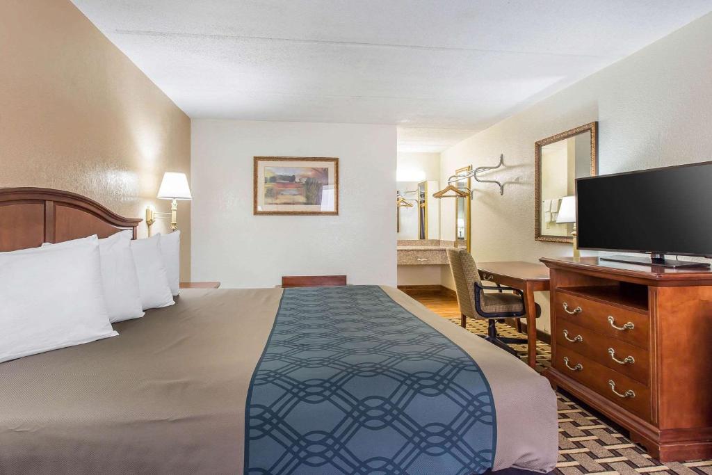 Room image 3